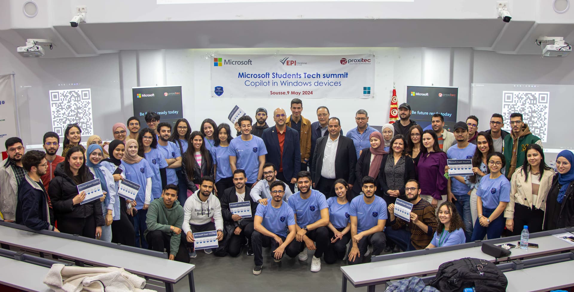 Malek khannoussi get rewards for winning a hackathon between universities in tunisia